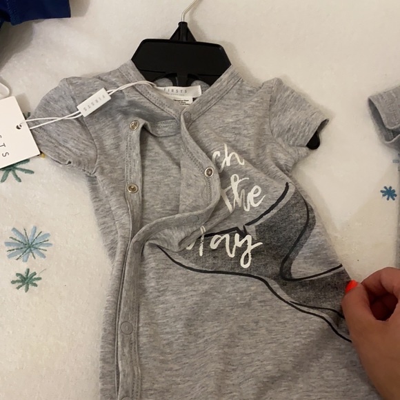 Short sleeve onesie with shorts - Picture 4 of 4